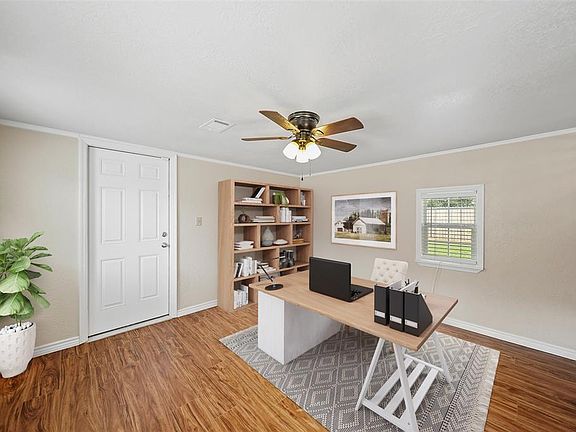 5th image of 501 Huckleberry Drive