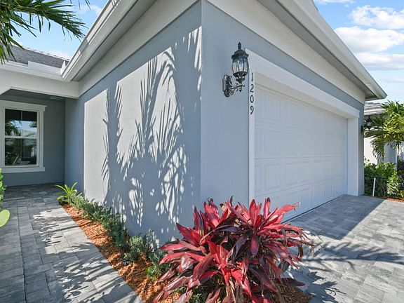 Colton 00802 Exterior