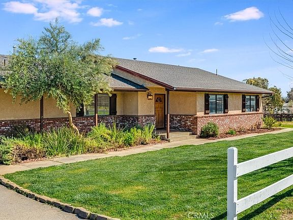 3rd image of 1225 Santa Rita Rd