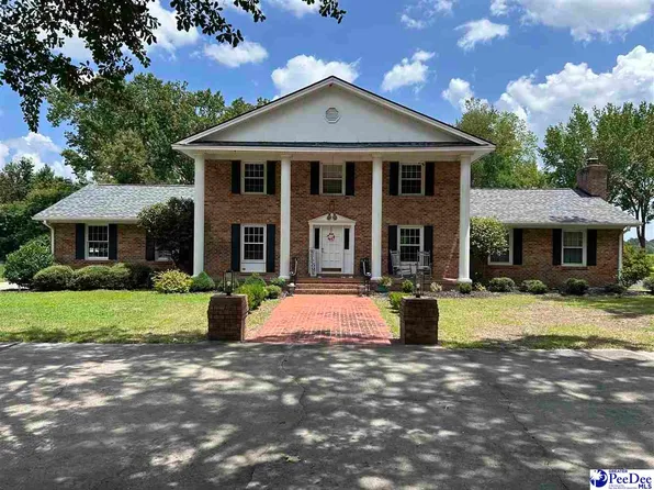 708 Lakeshore Dr, Bennettsville, SC 29512