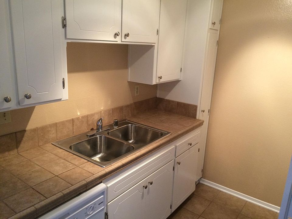 1st image of 4554 Campus Ave APT 2