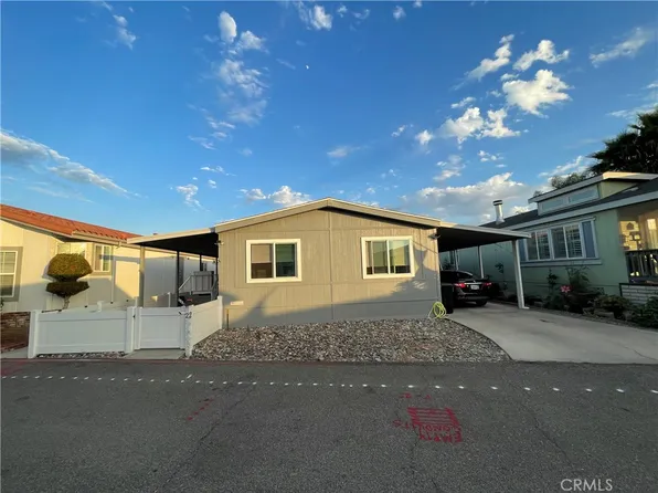 2 Palm Via, Anaheim, CA 92801