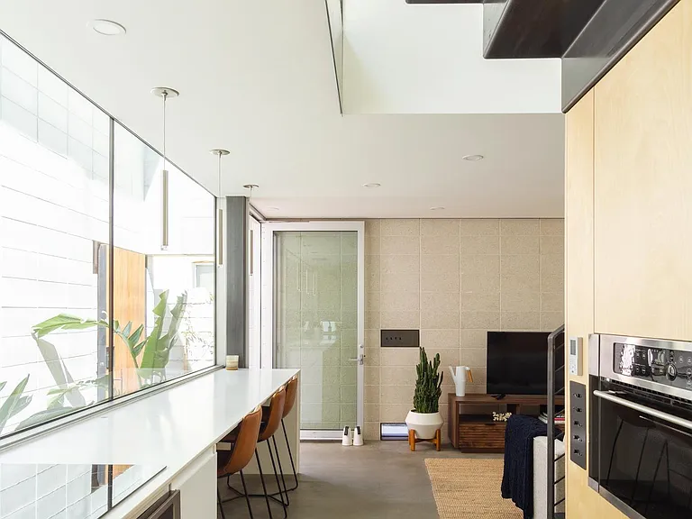 818 W McKinley St #2 — Photo 8