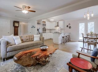 91 Hillcrest Dr, Roswell, GA 30075