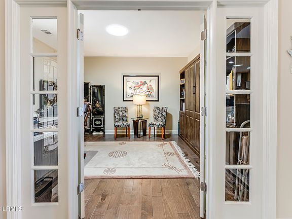 5th image of 108 Fernleaf Ln