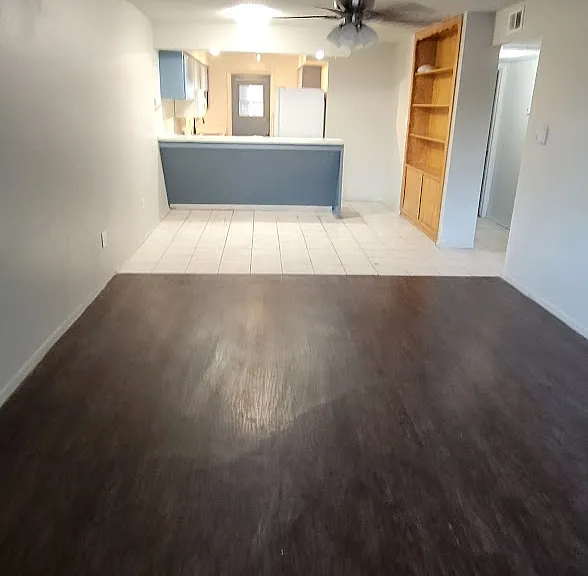 8602 E Coronado Rd — Photo 3