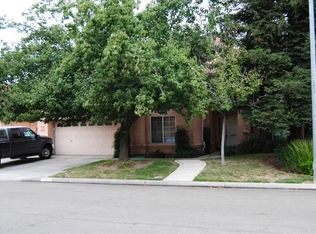 5522 W Magill Ave, Fresno, CA 93722