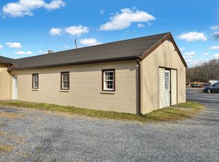 392 Five Locks Rd SUITE 5, Shoemakersville, PA 19555