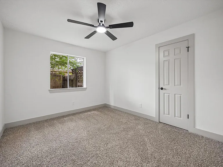 9214 Grandview Park Dr — Photo 27