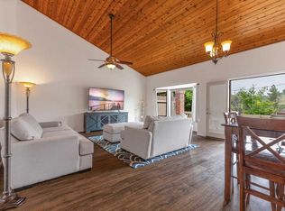 8505 Circle R Valley Ln, Escondido, CA 92026