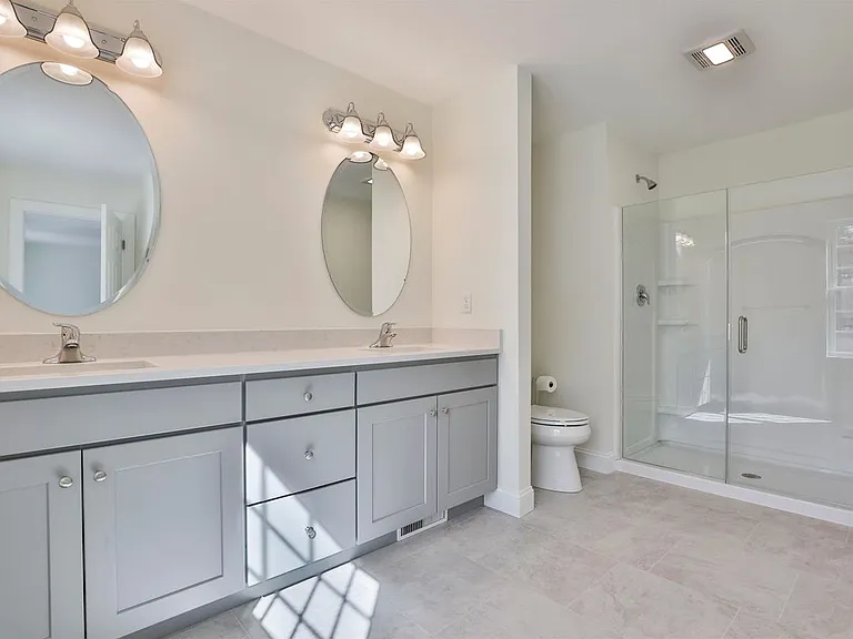 22 Reeds Ferry Way — Photo 38
