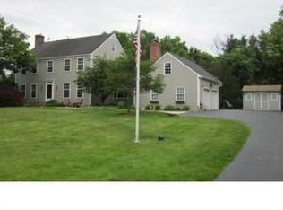 45 W Shore Dr, Pennington, NJ 08534