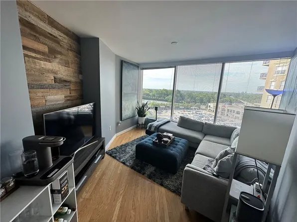 3338 Peachtree Rd NE APT 1004, Atlanta, GA 30326