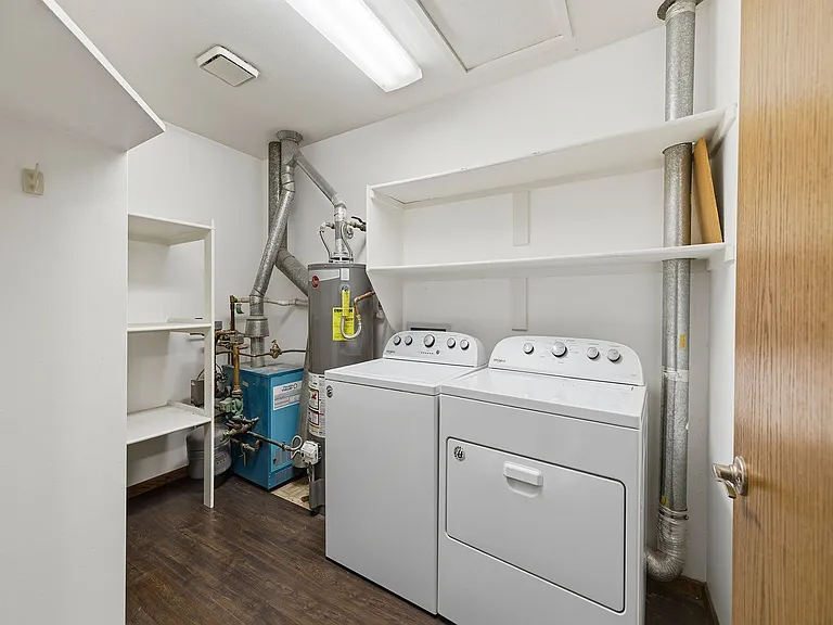 2701 Stover St #G17 — Photo 13