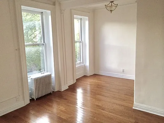 Rented by A P Realty Group NY LTD | media 30