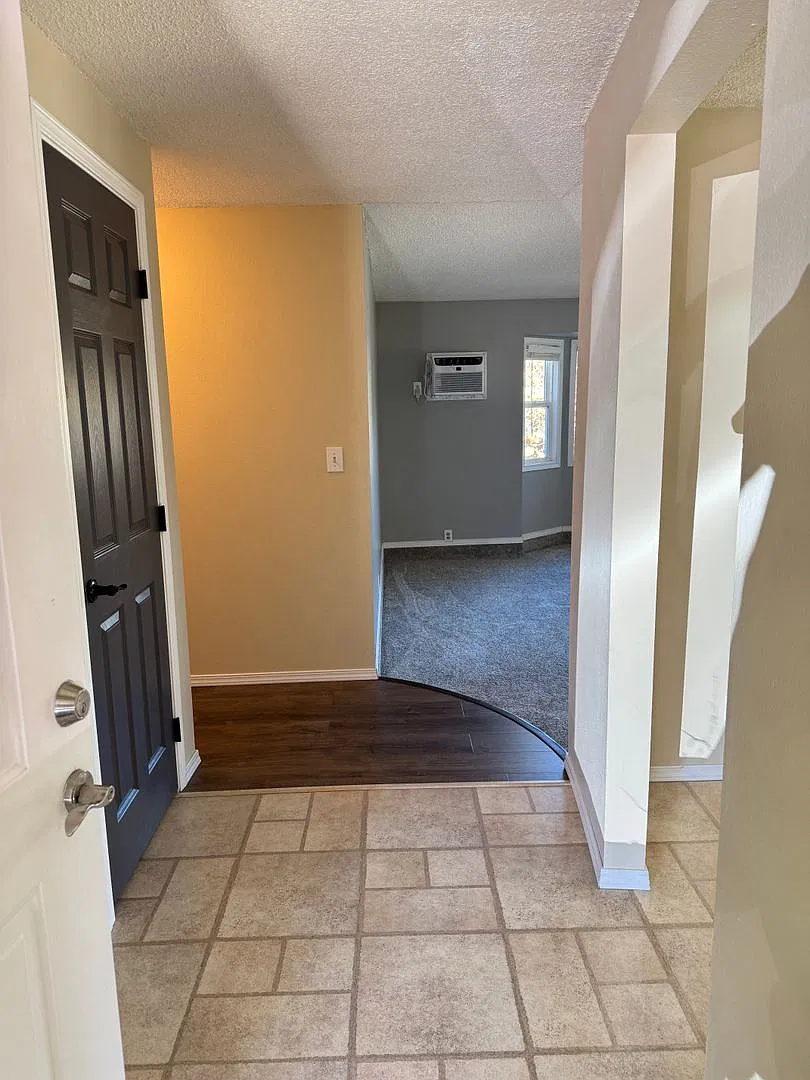 Beautiful 3 bedroom 2 bath house in Thurston! — Photo 2