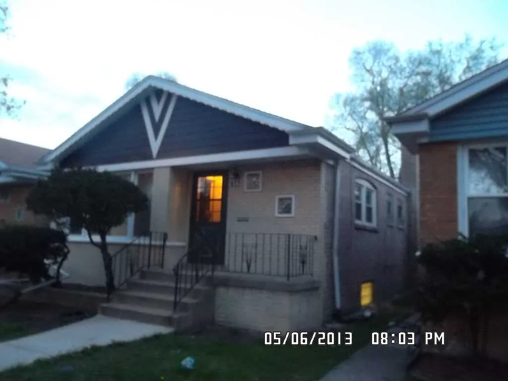 2141 E 95th Pl photo 1