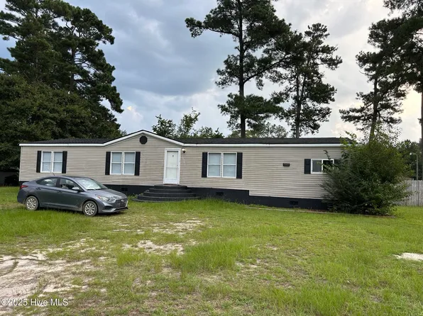 16781 Sanders Circle, Laurinburg, NC 28352