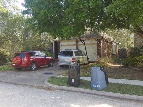 3rd image of 15503 Richford Dr