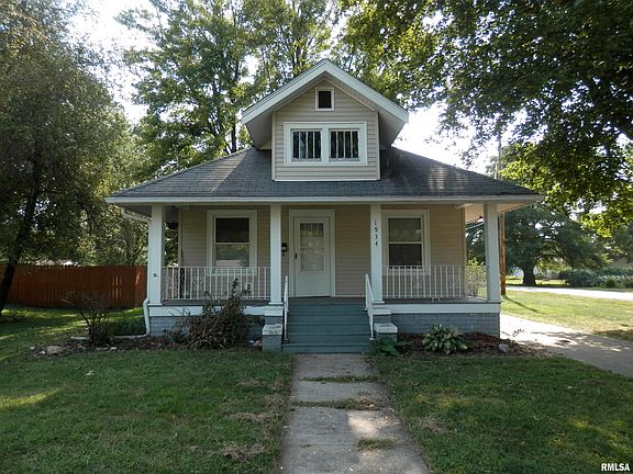 4th image of 1934 Baird Ave