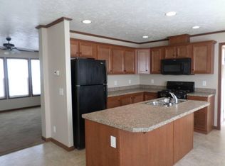 2545 Shakespeare Ln, Northville, MI 48167