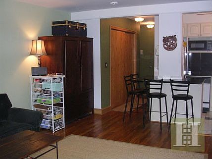 4th image of 337 E 50th St APT 3B