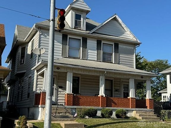 3rd image of 2105-2107 Wyoming St