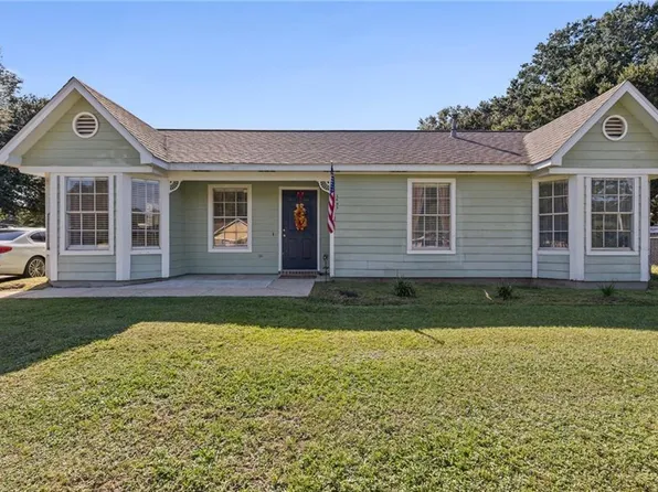 1695 Cattleman Ct, Semmes, AL 36575