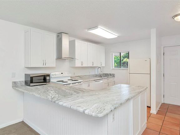 5th image of 6033 34th St W APT 58