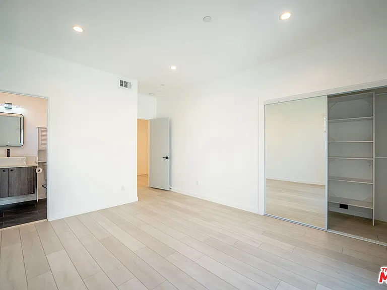 246 N Dillon St #1/2 — Photo 19
