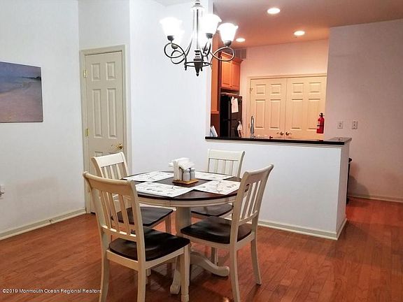 5th image of 216 Sophee Ln #2