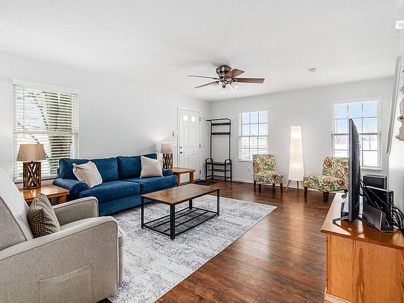 5th image of 5961 Eden Valley Dr #501