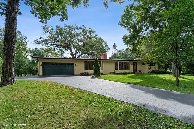 6 Victoria Ln photo 1