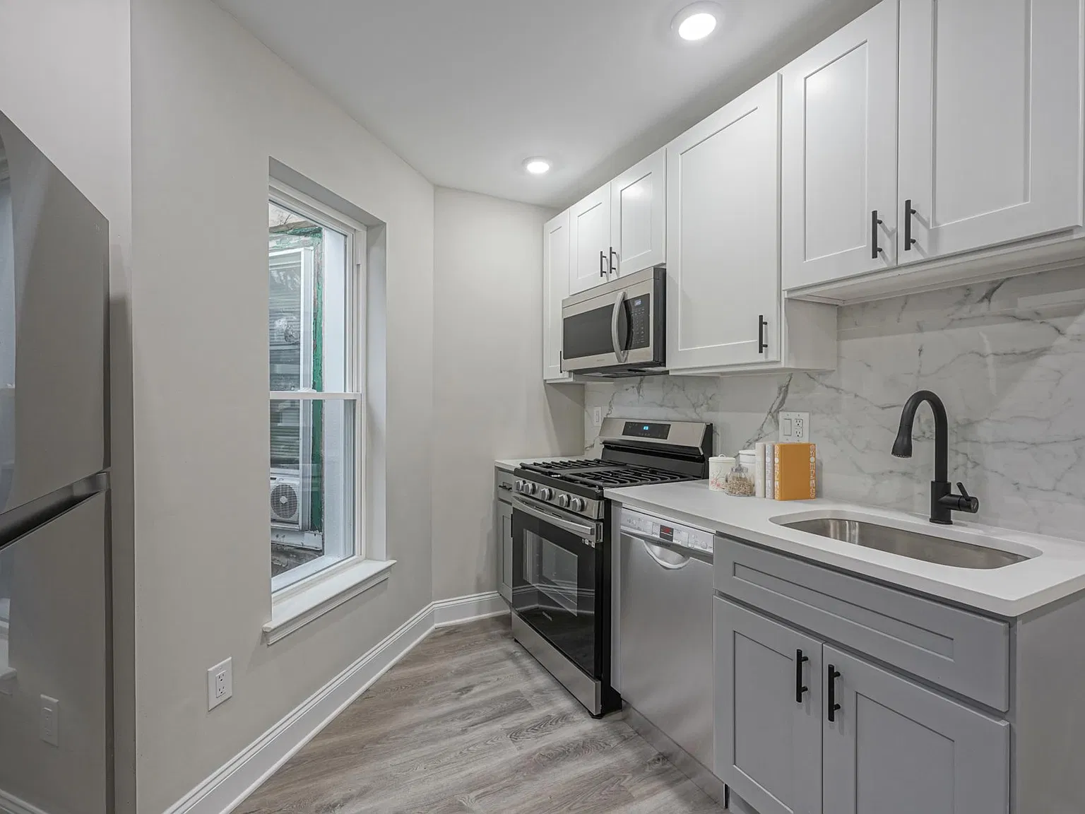 1 bed, 800 sqft, $1,150 — Photo 3