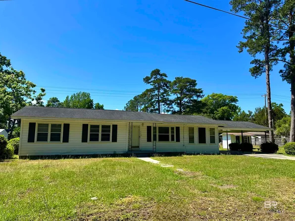 106 Anne St, Brewton, AL 36426