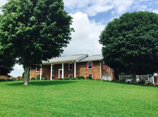 240 Meadow Hill Rd, Campbellsville, KY 42718