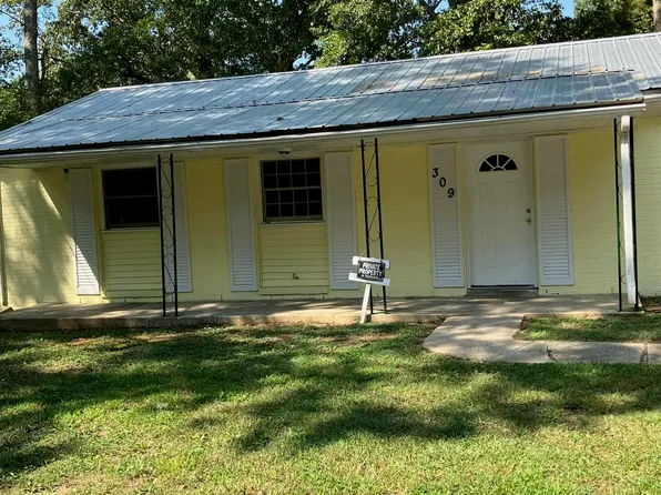 309 W Lake Dr, Gadsden, AL 35901