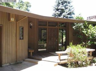 31 Valley View Rd, Orinda, CA 94563