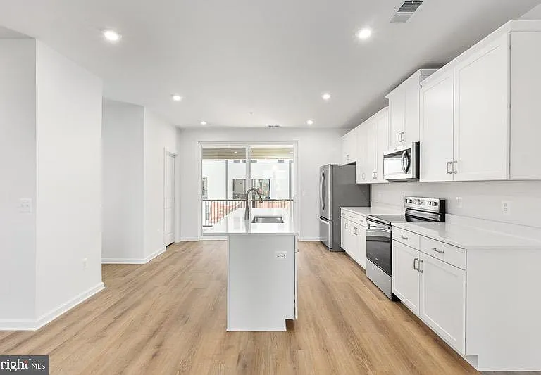 2514 Neabsco Common Pl — Photo 12