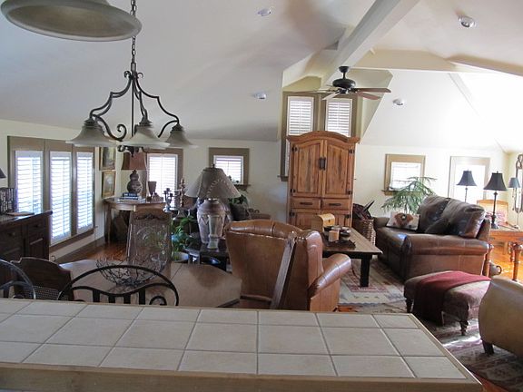 3rd image of 4688 Walker Ave #C-2