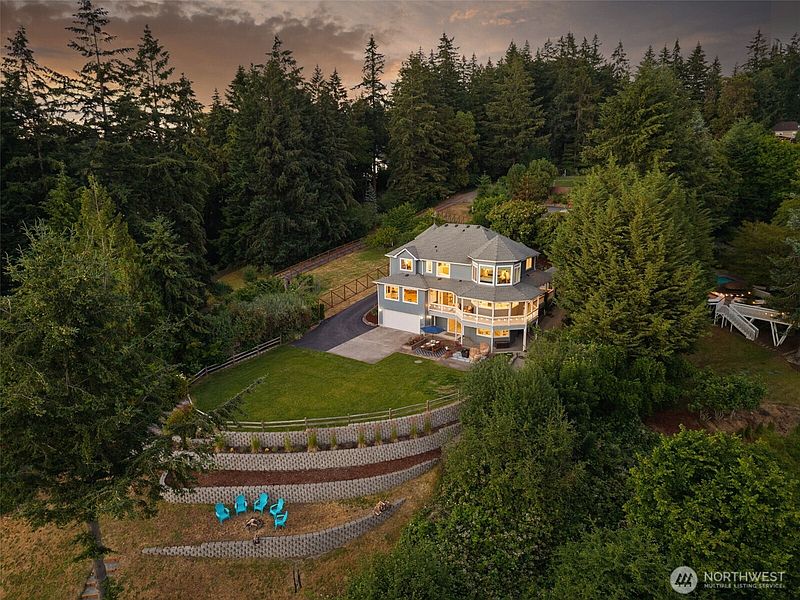 3rd image of 768 6th Avenue