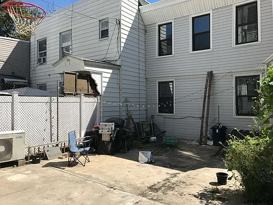 Rented by Brooklyn Group | media 22