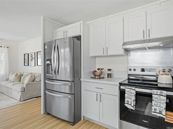 125 Milo Ln, Honolulu, HI 96813