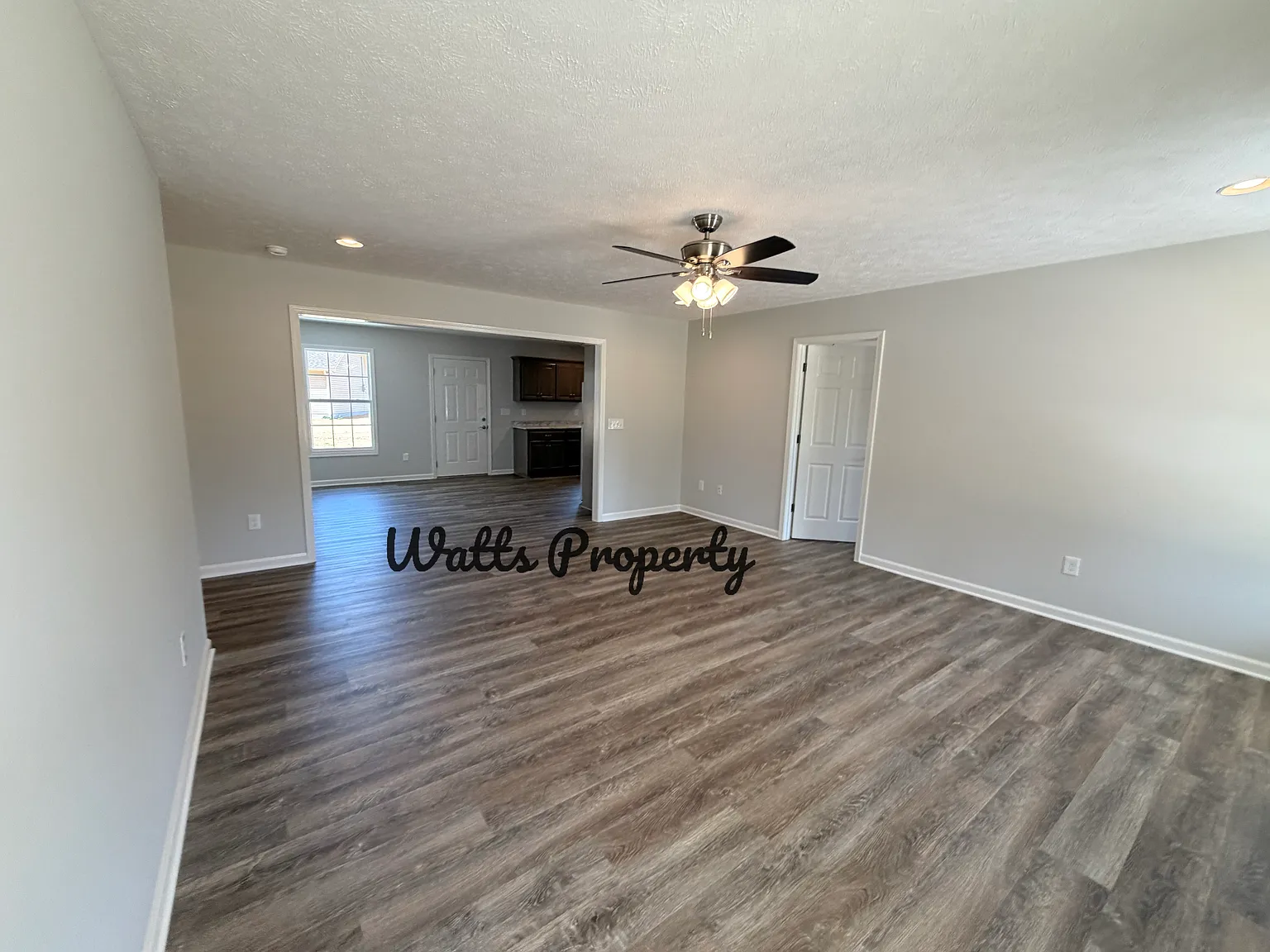 3 bed, 1500 sqft, $1,800 — Photo 3