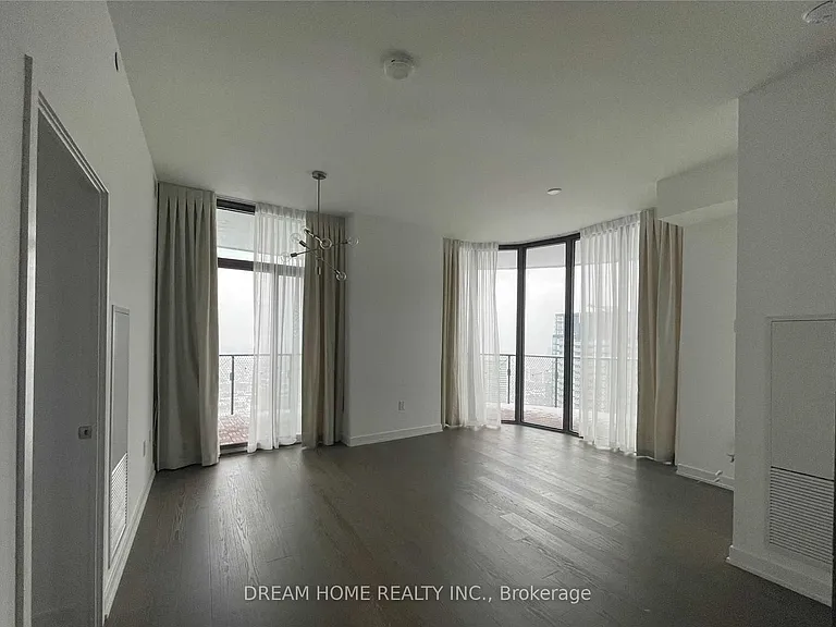 11 Wellesley St W #5102 — Photo 11