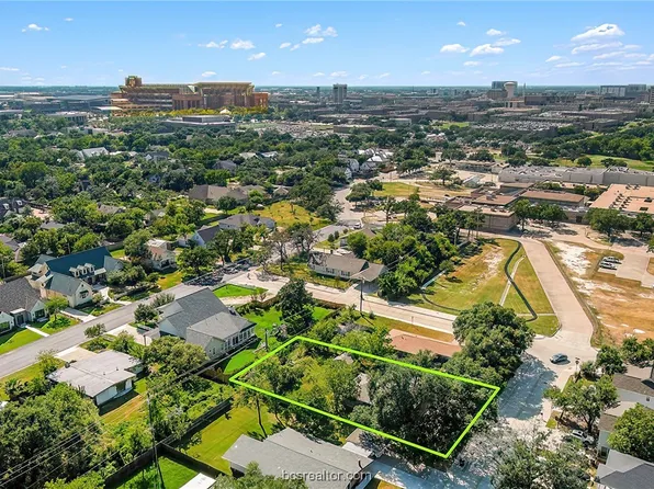 302 Glade St, College Station, TX 77840