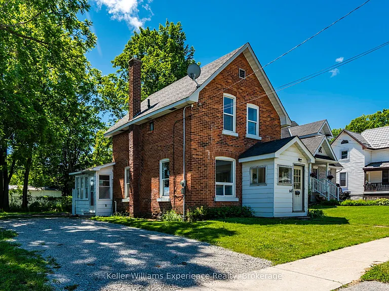 647 Ottawa St — Photo 2