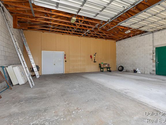 2nd image of 2524 Prairie St SW