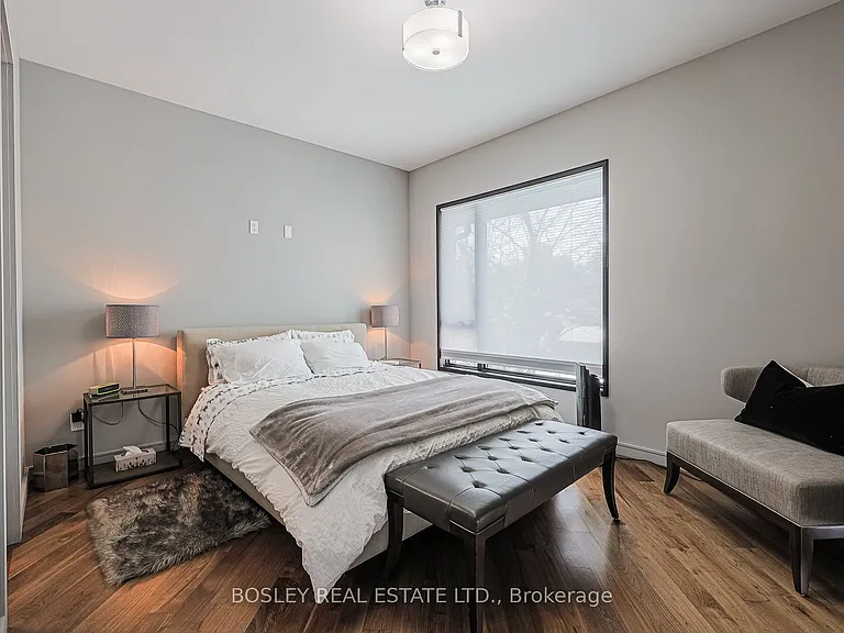 10 Graystone Gdns — Photo 16