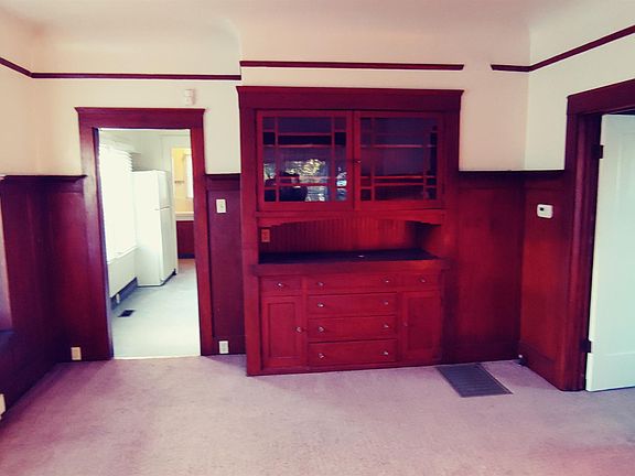 5th image of 2021 Pine Ave
